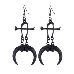 Claws And Bones Black Earrings