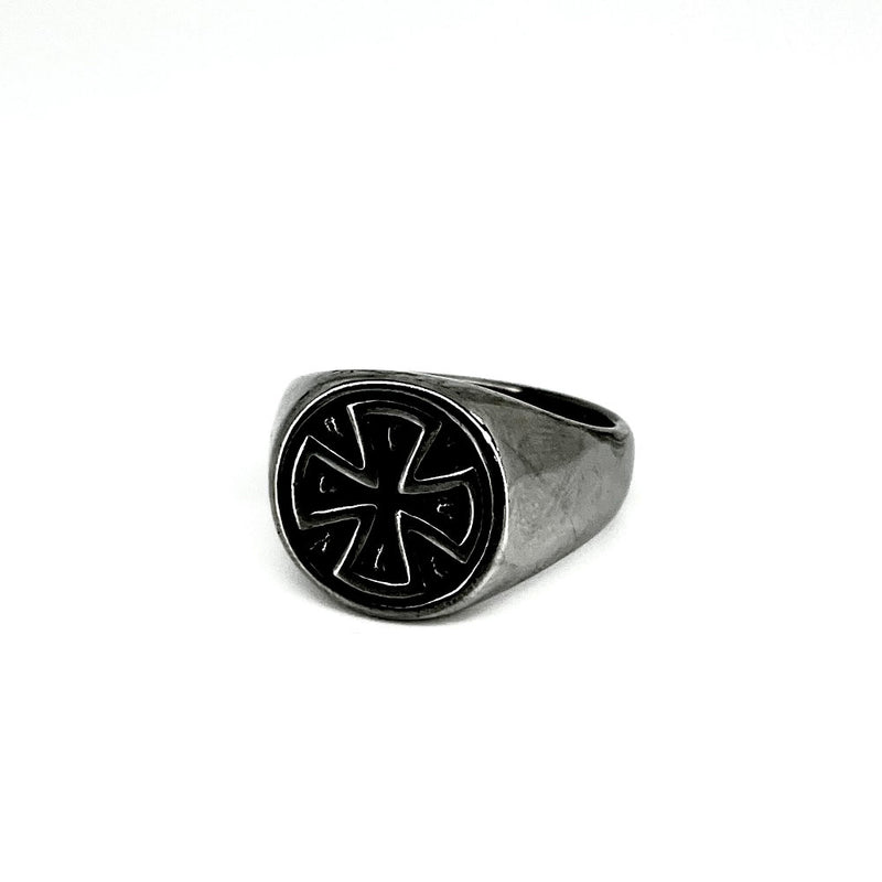 A34 Round Cross Ring