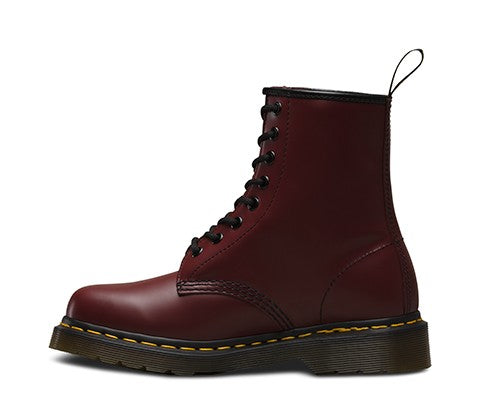 Dr. Martens Smooth Cherry