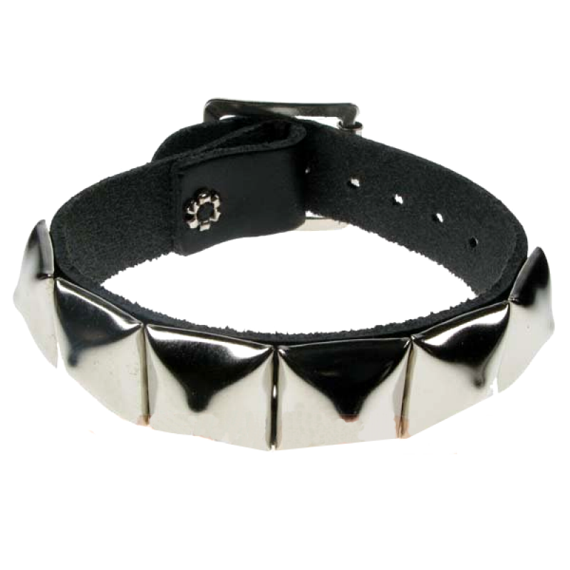 WB008 - 1 Row Pyramid Leather Wristband