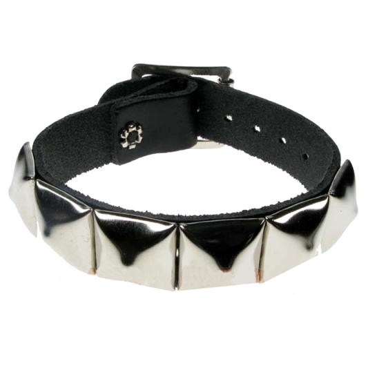 WB008 - 1 Row Pyramid Leather Wristband