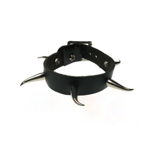 WB492 - 1 Row Tusk Stud Leather Wristband